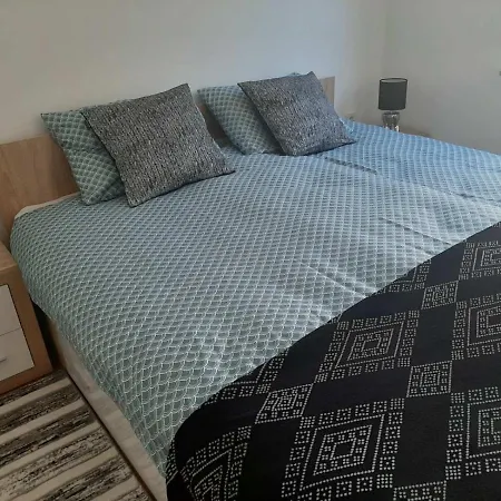 Apartman Kod Kestena Osijek Buitenkant foto
